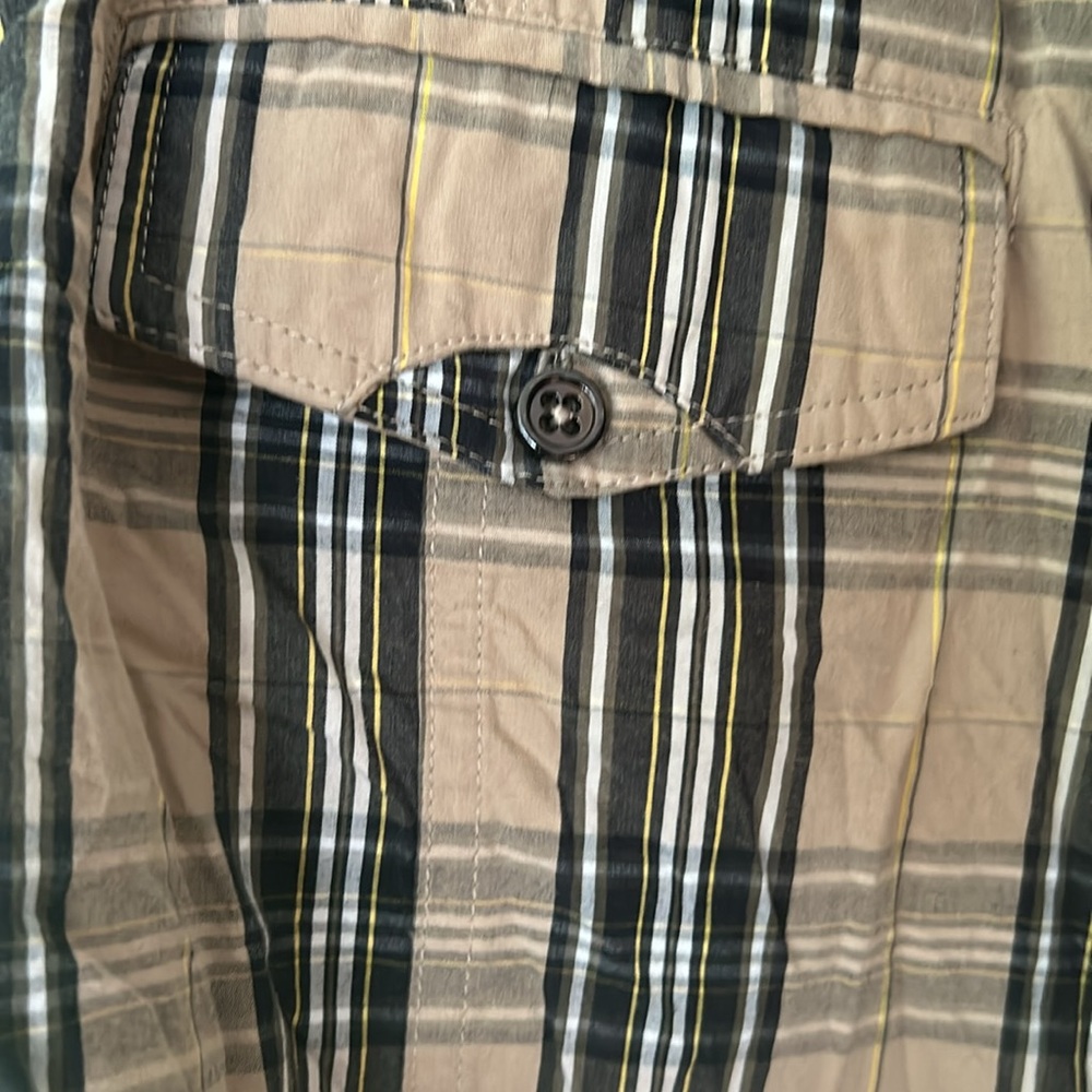 Cavi Button Down - Picture 3 of 10